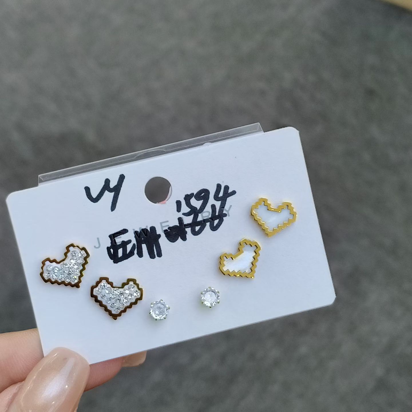 Earrings catalogue image ER-001
