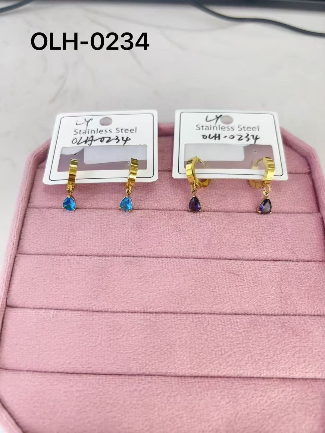 Earrings catalogue image ER-016