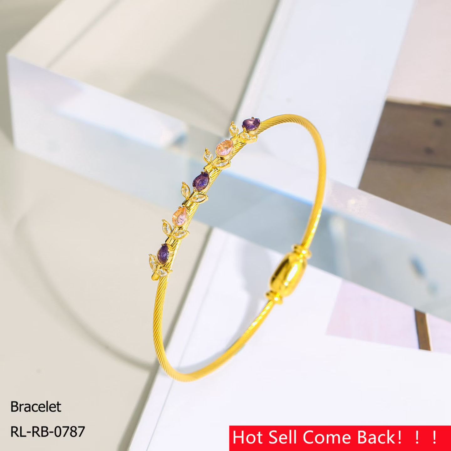 Earrings catalogue image ER-028
