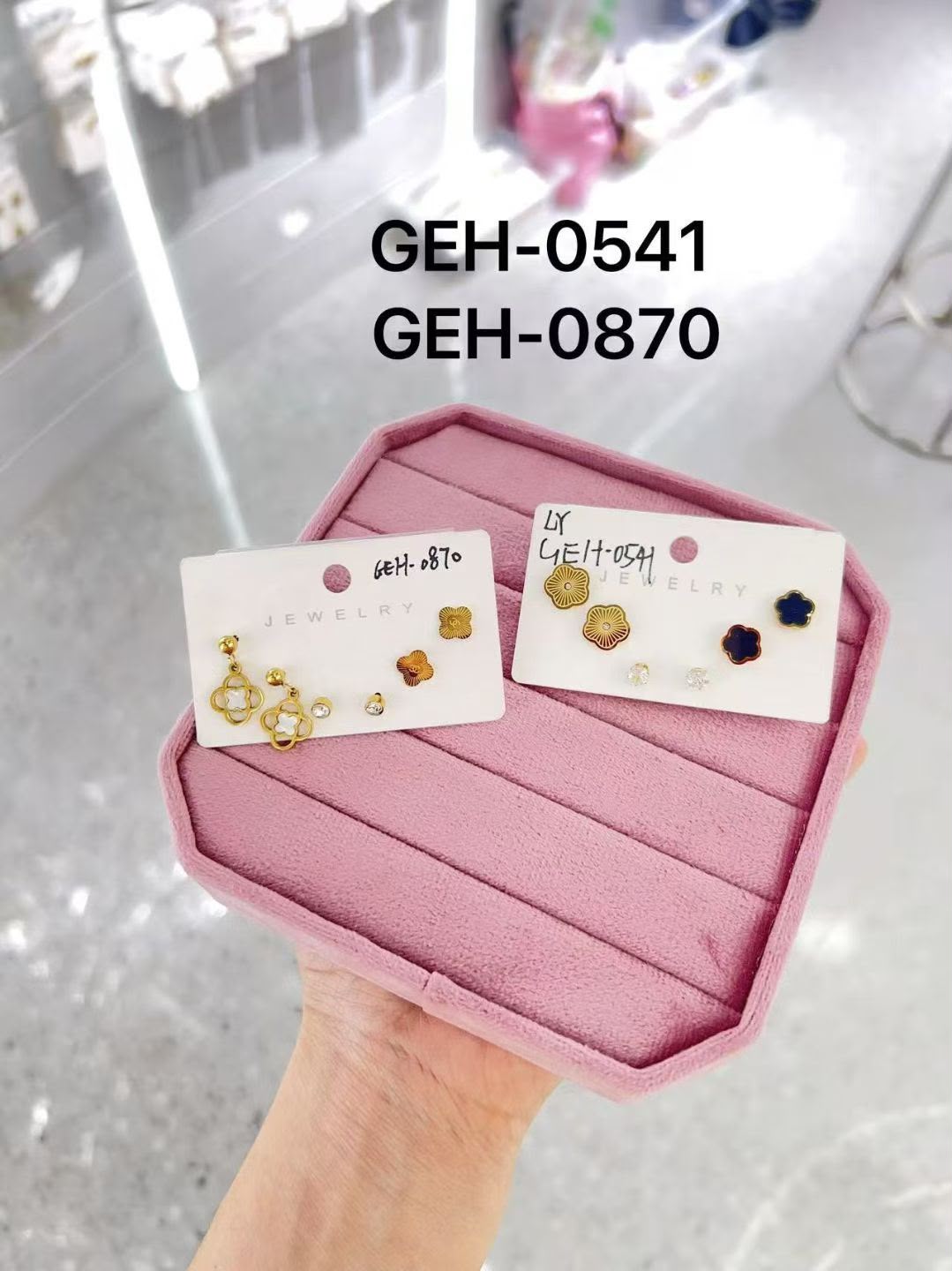 Earrings catalogue image ER-031