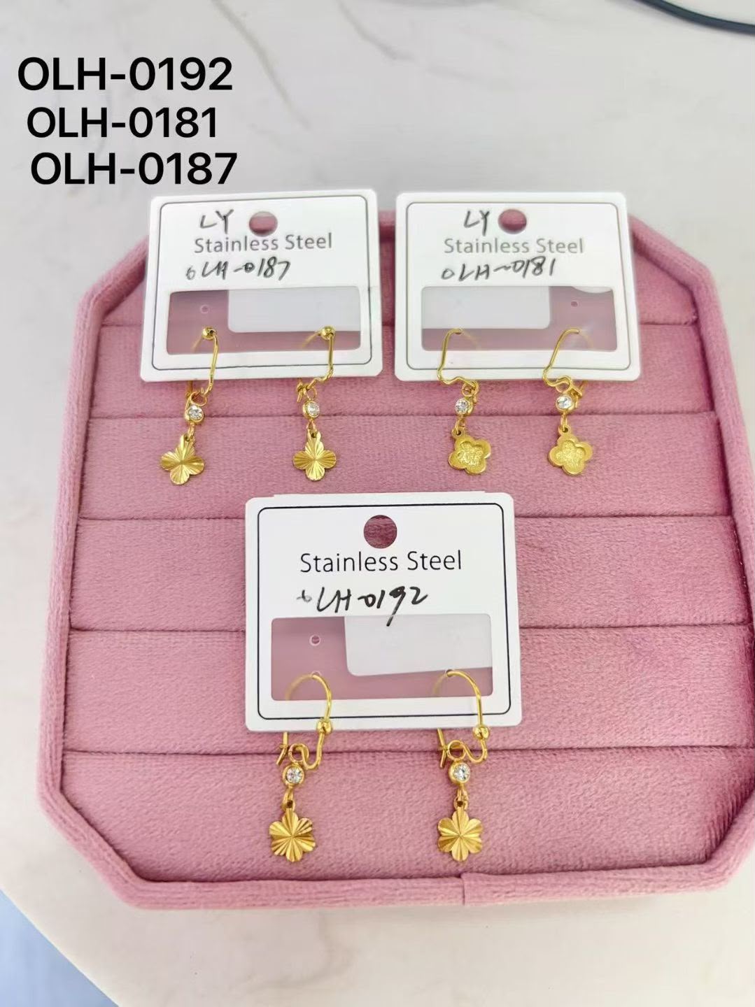 Earrings catalogue image ER-033