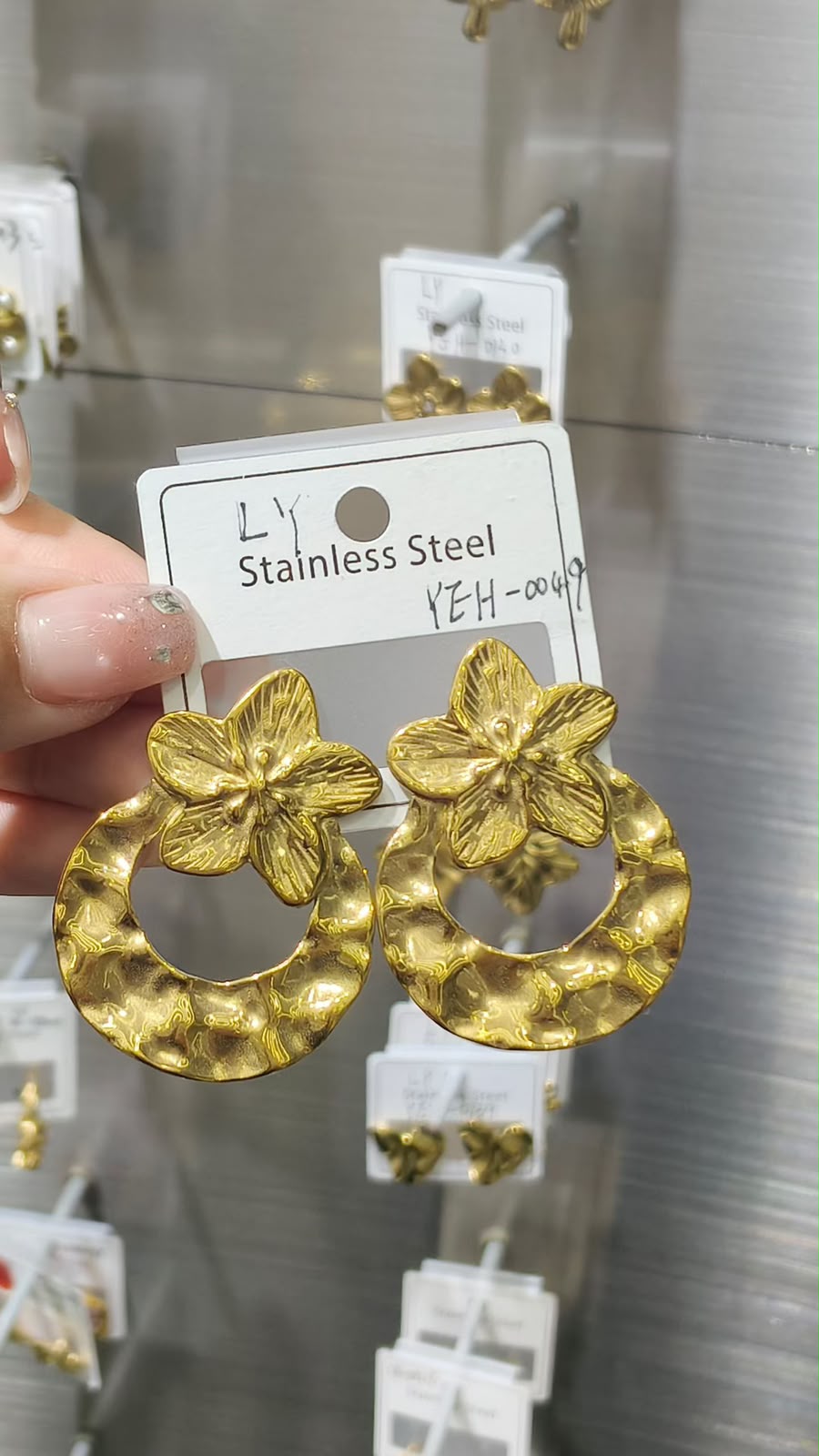 Earrings catalogue image ER-036