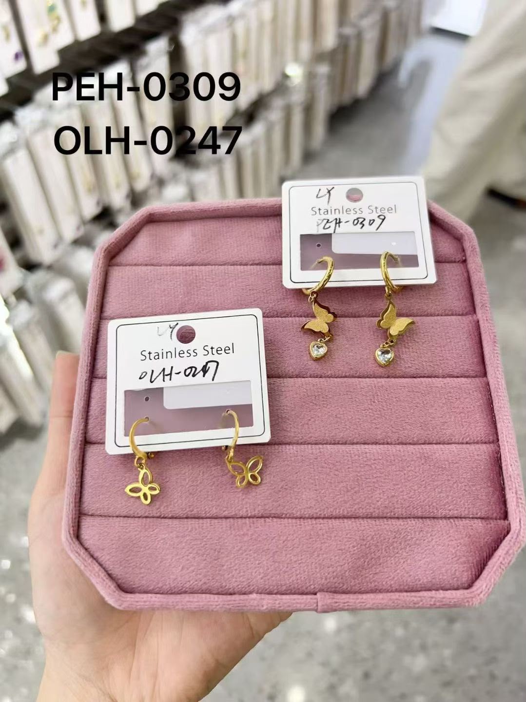 Earrings catalogue image ER-037