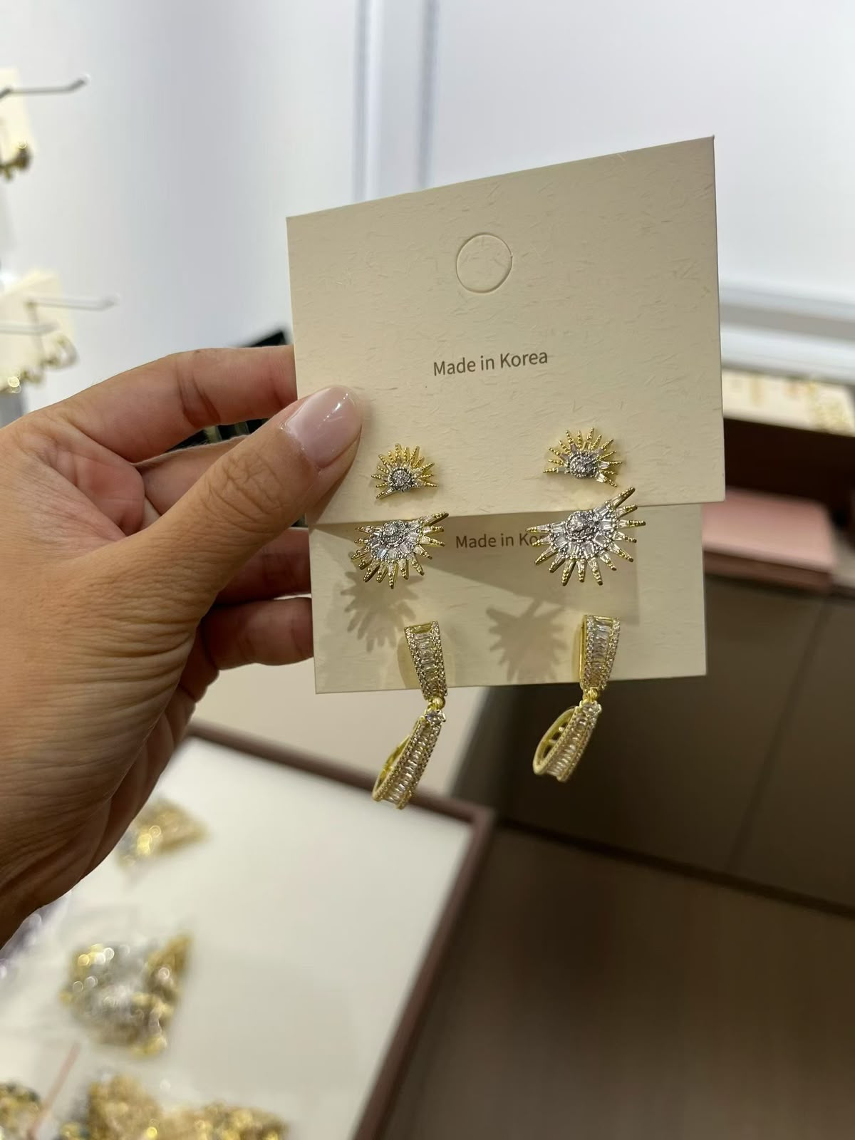 Earrings catalogue image ER-051