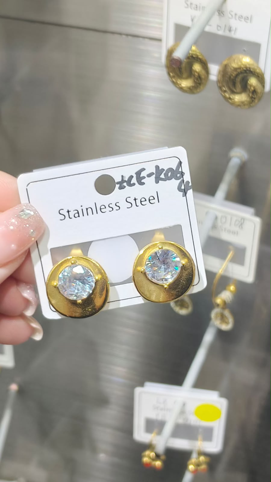 Earrings catalogue image ER-053