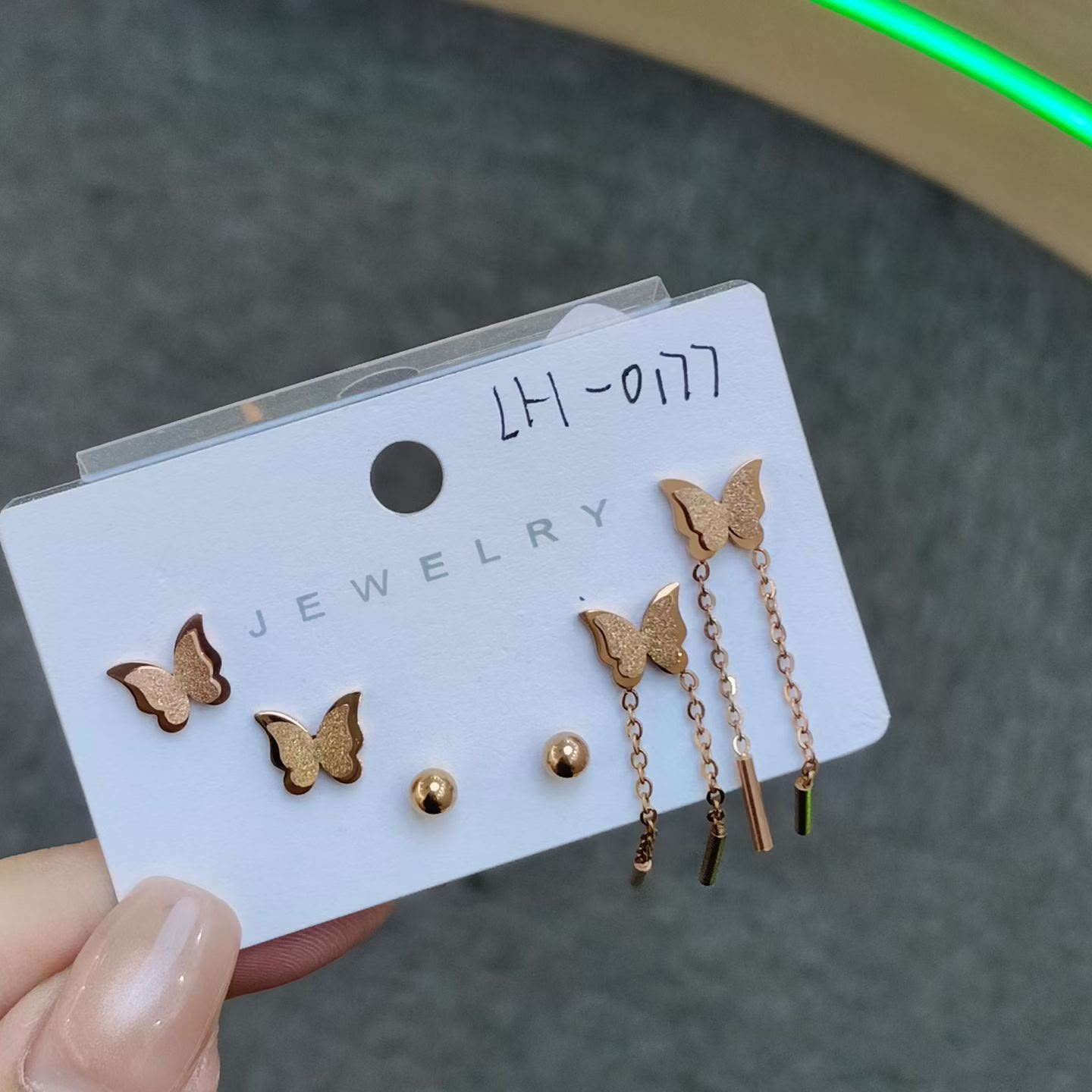 Earrings catalogue image ER-084